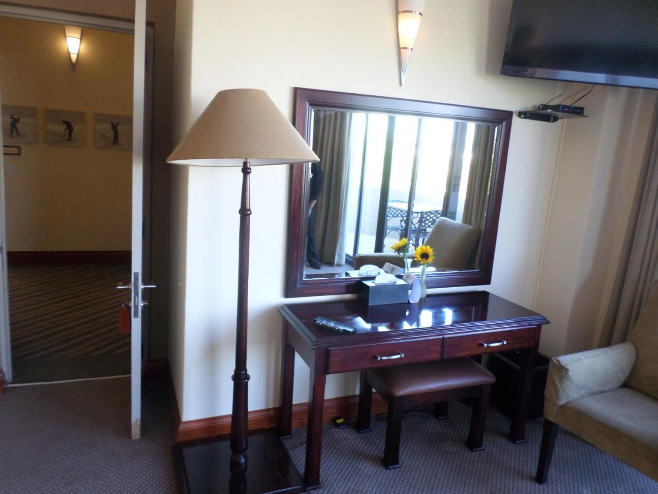 The Links Guest House Претория Экстерьер фото