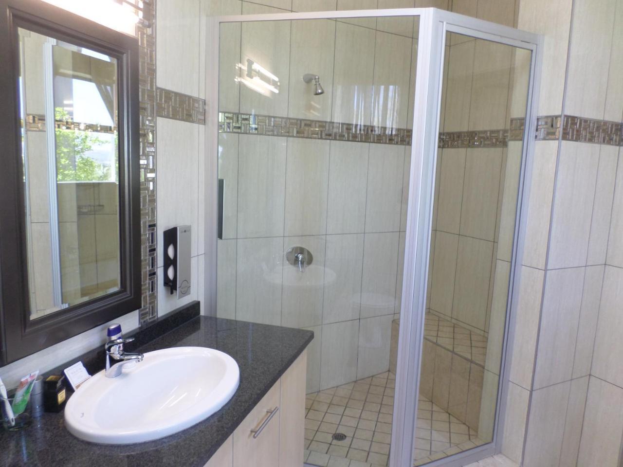 The Links Guest House Претория Экстерьер фото